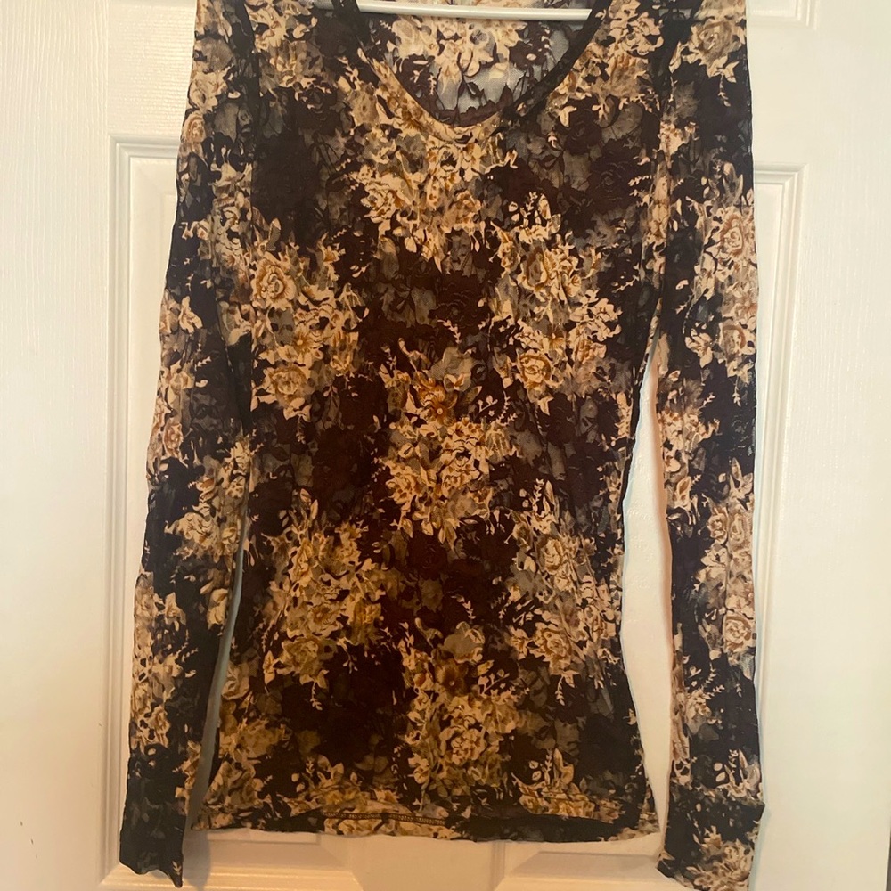 BKE Long Sleeve Lace Top. Size Large.
